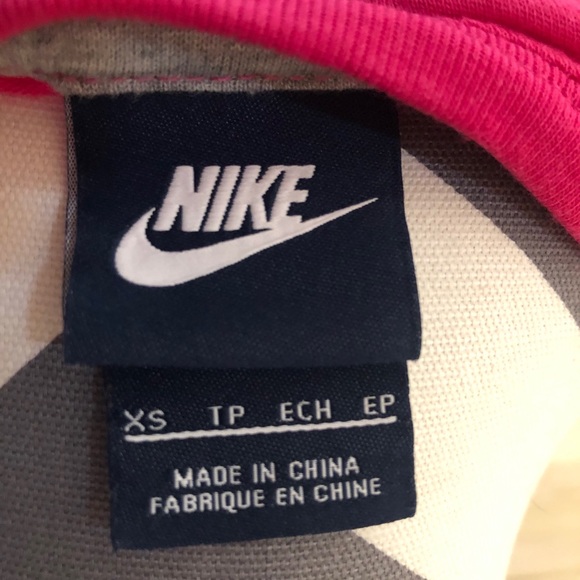 Nike workout racerback tank - Picture 3 of 3